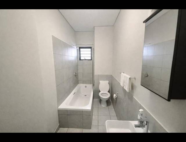 2 BEDROOM APARTMENT FOR SALE IN CLUBVIEW